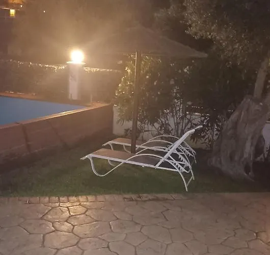 Апартаменты Evalena Frinion